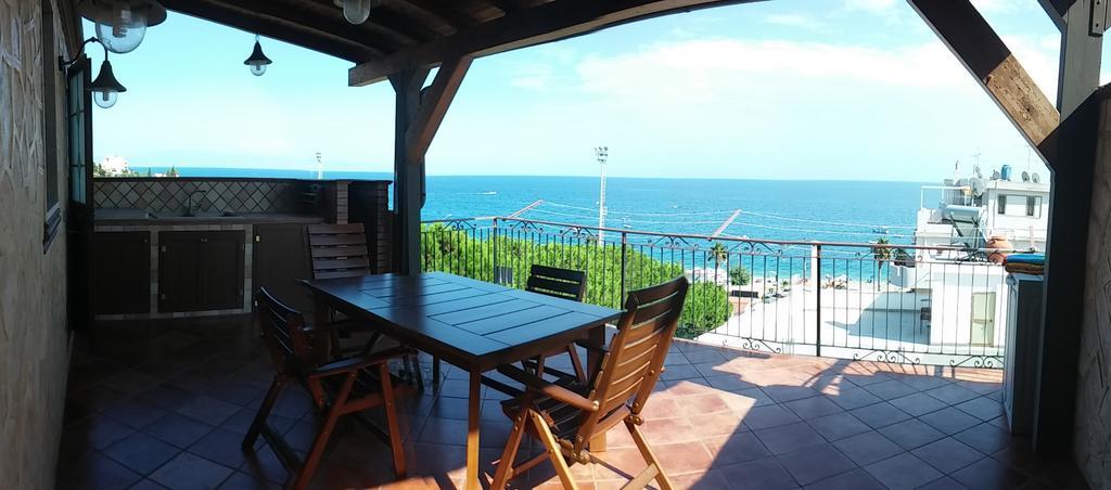 Le Spiagge Bed & Breakfast Letojanni Exterior photo
